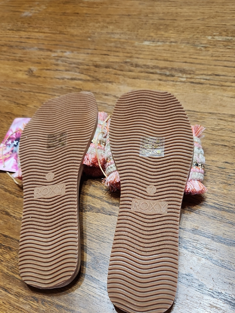 NEW Roxy Sandals Size 7 - Picture 2 of 4